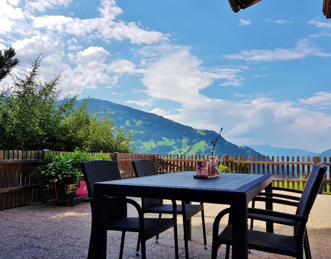 Ferienwohnung Point Hainzenberg Bagian luar foto