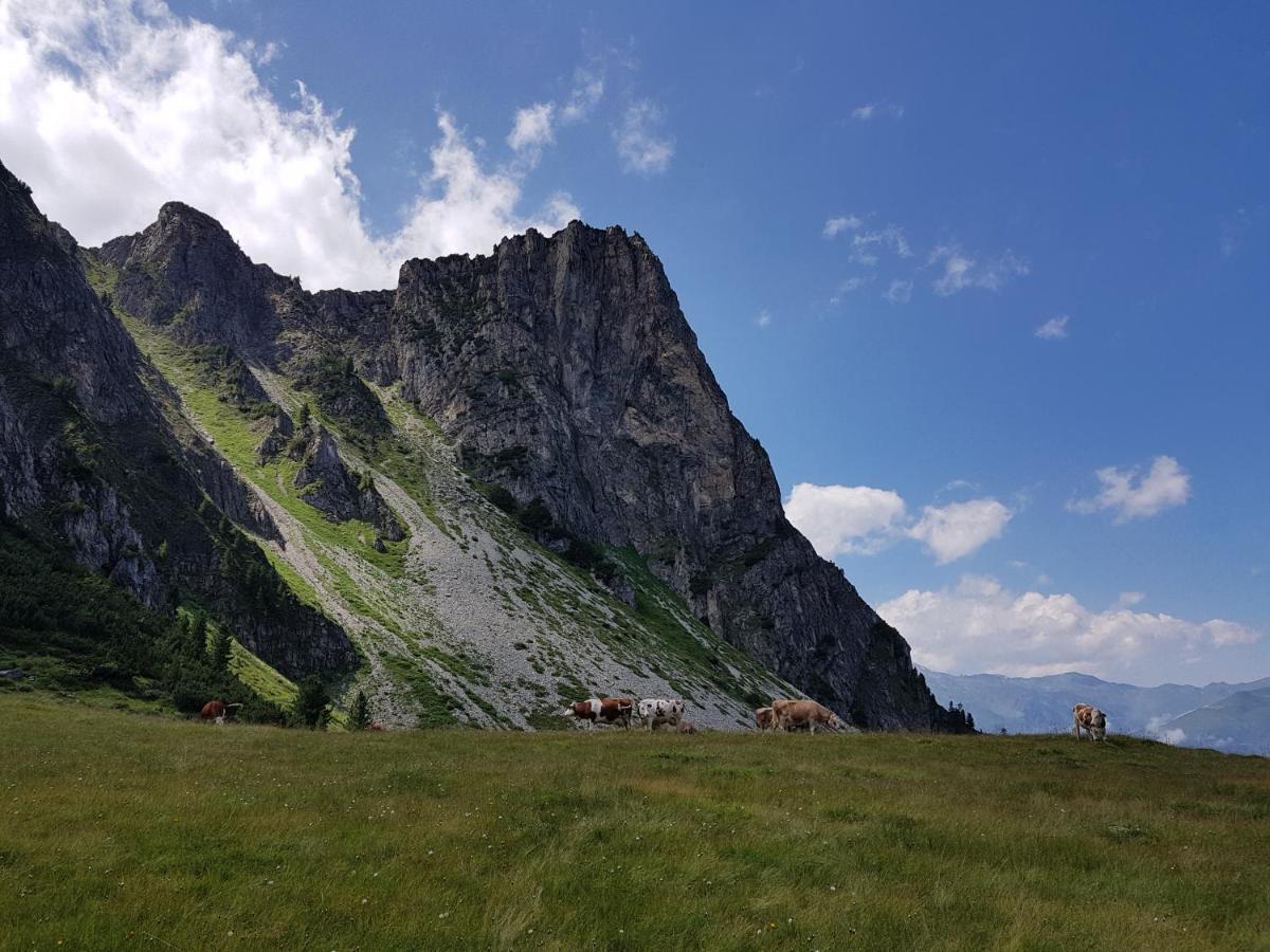 Ferienwohnung Point Hainzenberg Bagian luar foto
